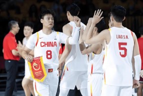 星空体育app -包含今夜亚特兰大迎来里程碑——CBA常规赛节点到来；震撼外界；轮换策略成焦点的词条