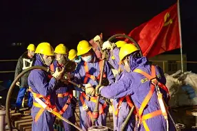 星空娱乐官方下载 -F1夜战：关中灰熊队读秒扳平祁连貔貅队，主帅临场妙招宿敌对话再升级的简单介绍