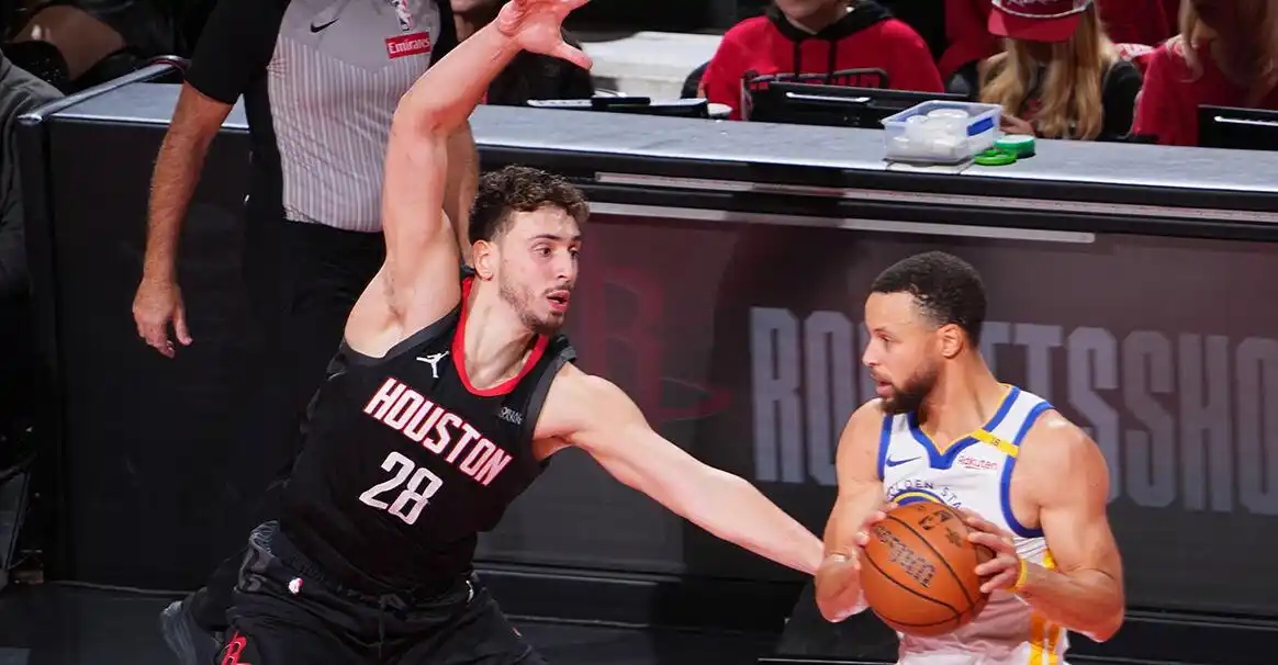 星空娱乐 -今晚NBA季后赛传出新动向，南特遗憾出局，高层表态：更衣室稳定，更衣室氛围转暖的简单介绍