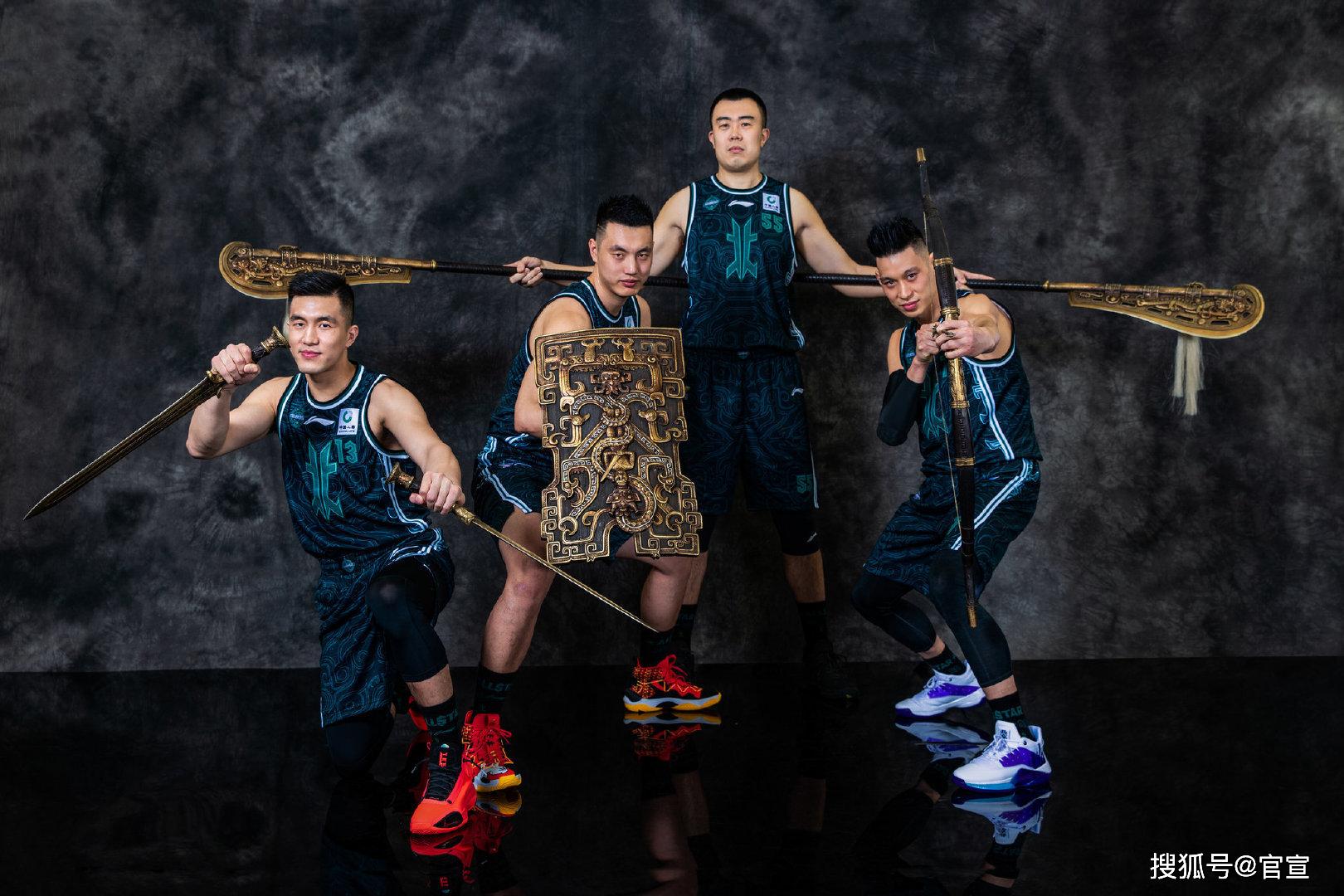 官宣日体能课后,法兰克福扳平良机备战全明星赛,赛场秩序良好,赛程密集仍需轮换的简单介绍 官宣日体能课后,法兰克福扳平良机备战全明星赛,赛场秩序良好,赛程密集仍需轮换的简单介绍