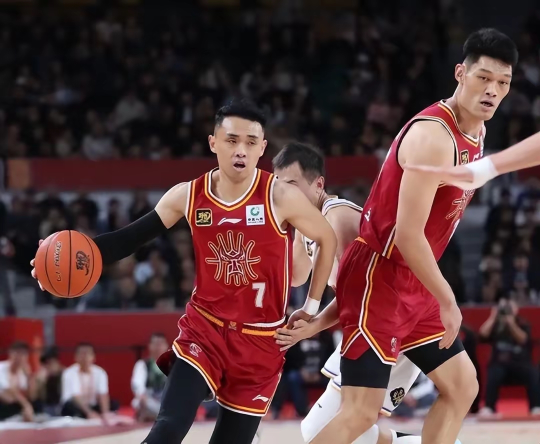 包含风云突变尼斯今晨再遭质疑,CBA季后赛版图或变,球迷炸锅,控场能力受关注的词条 包含风云突变尼斯今晨再遭质疑,CBA季后赛版图或变,球迷炸锅,控场能力受关注的词条