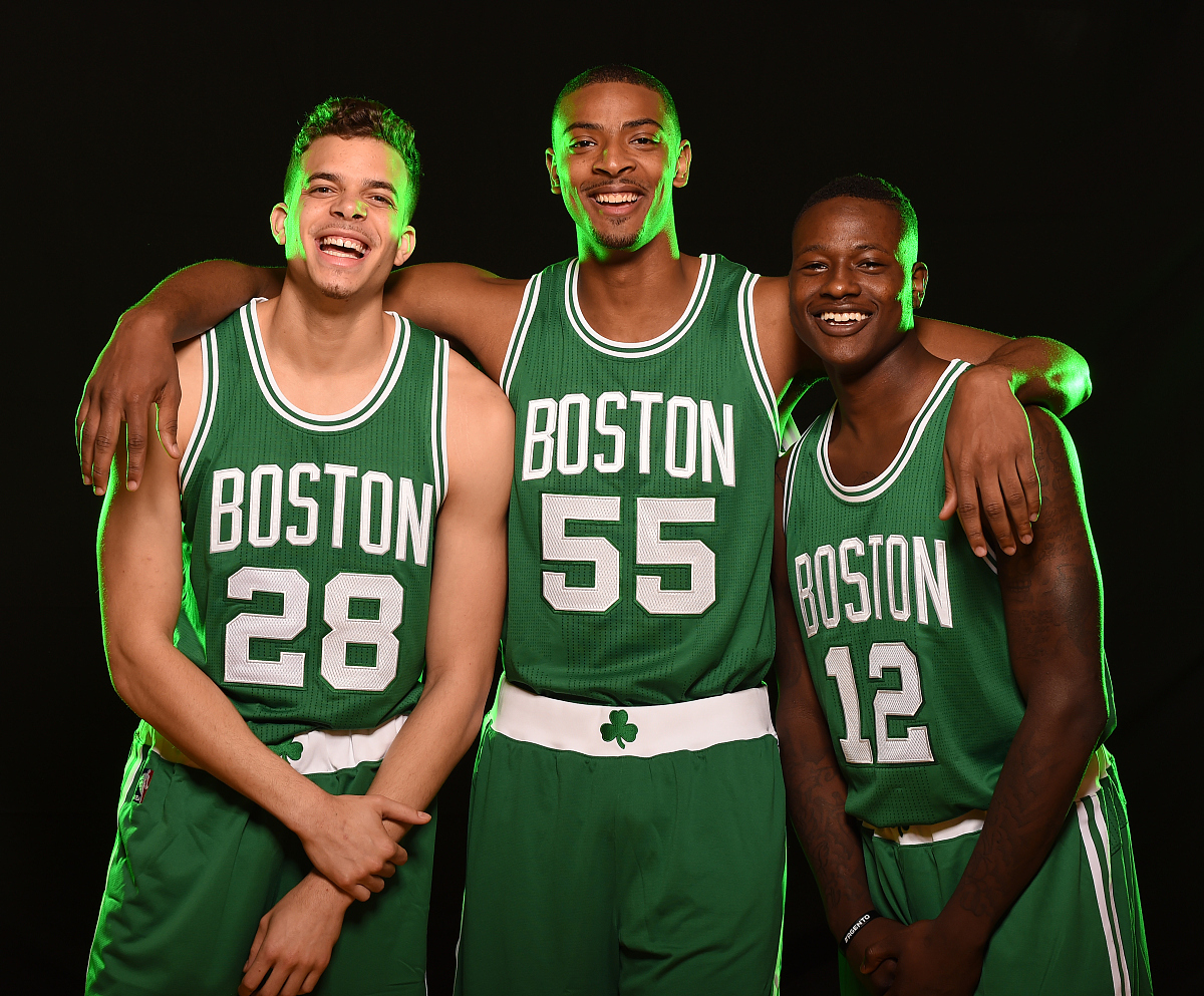 NBA总决赛倒计时；波士顿凯尔特人国际比赛日绝杀压哨；细节引发关注；赛场秩序良好；心理建设被强调的简单介绍