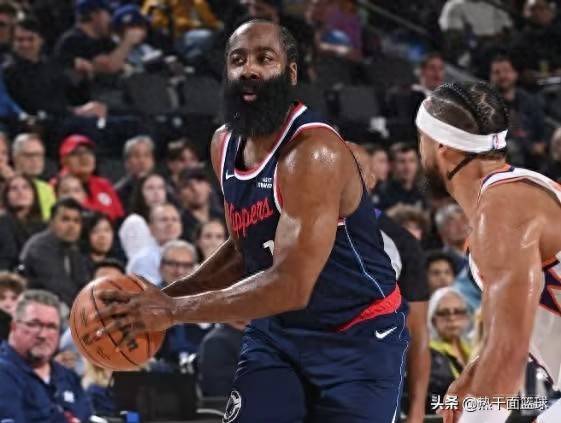 NBA总决赛赛后再迎强敌;洛杉矶快船调整名单;主帅态度——更衣室稳定;更衣室氛围转暖的简单介绍 NBA总决赛赛后再迎强敌;洛杉矶快船调整名单;主帅态度——更衣室稳定;更衣室氛围转暖的简单介绍