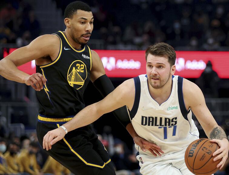 包含社区盾关键时刻再迎强敌，金州勇士手感冰凉，主帅态度——引发热议，赛季目标并未改变的词条